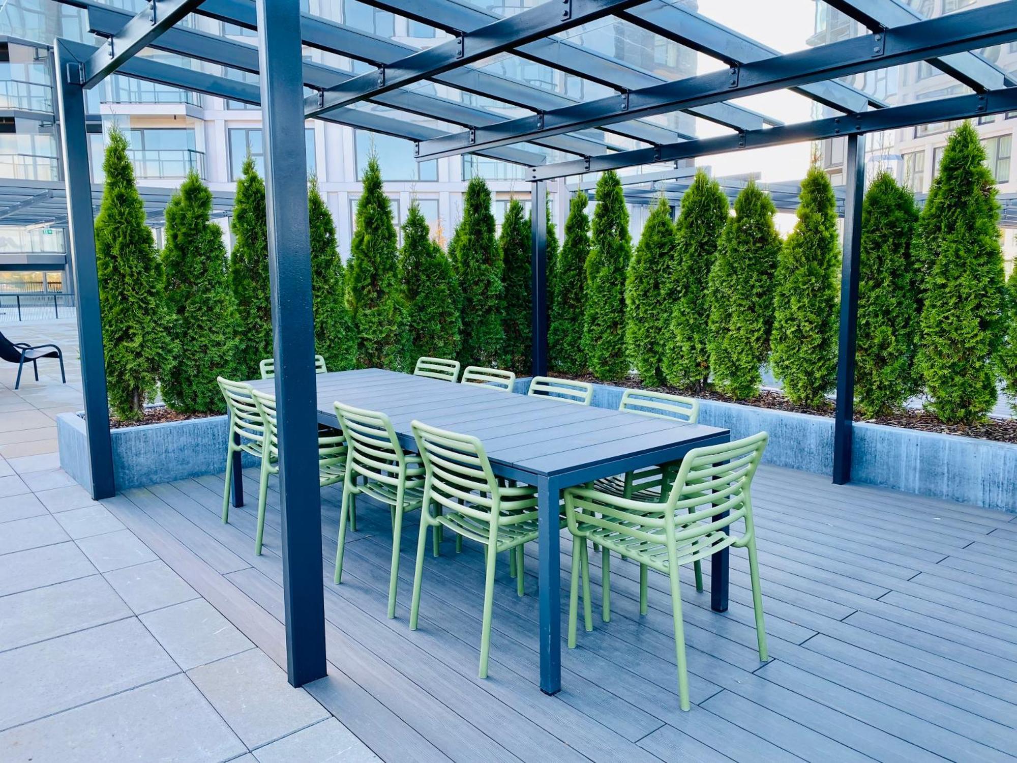 Vektor Premium With Rooftop Garden & Free Parking *