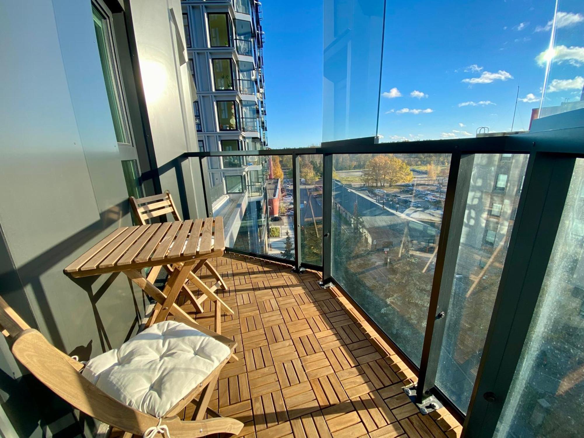 Vektor Premium With Rooftop Garden & Free Parking Apartment