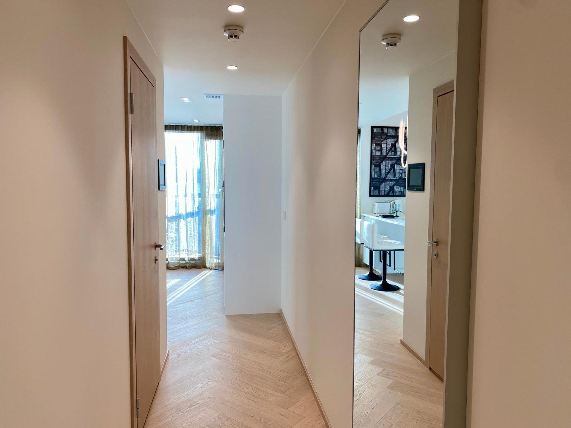 Vektor Premium With Rooftop Garden & Free Parking Apartment